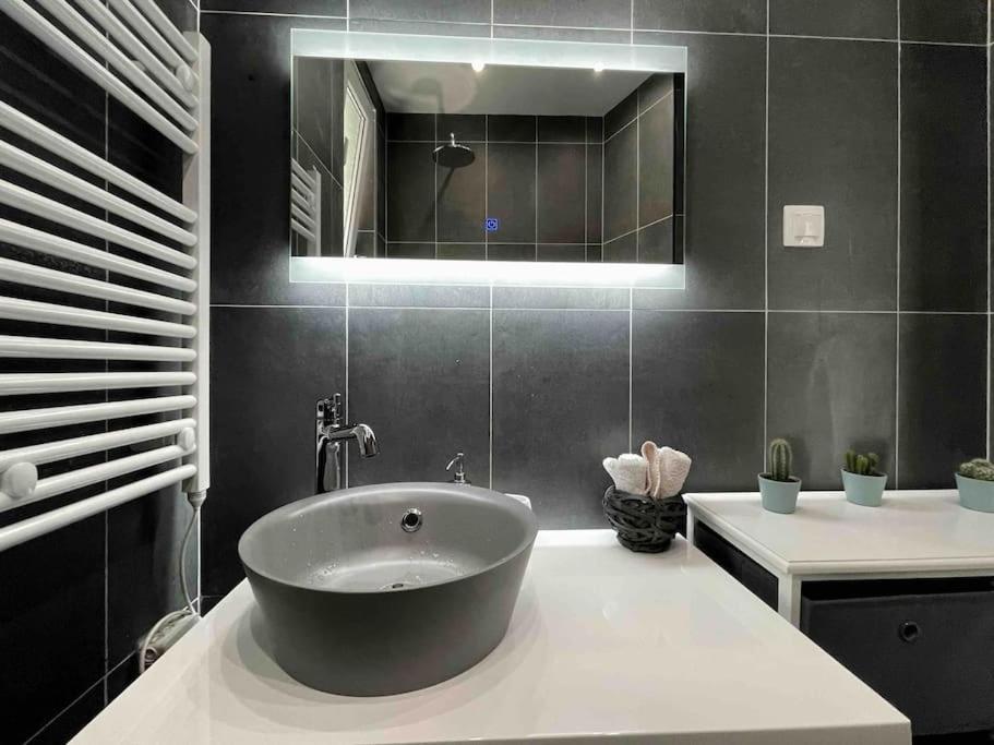 Cozy & Boho Top Center Apartment صوفيا المظهر الخارجي الصورة